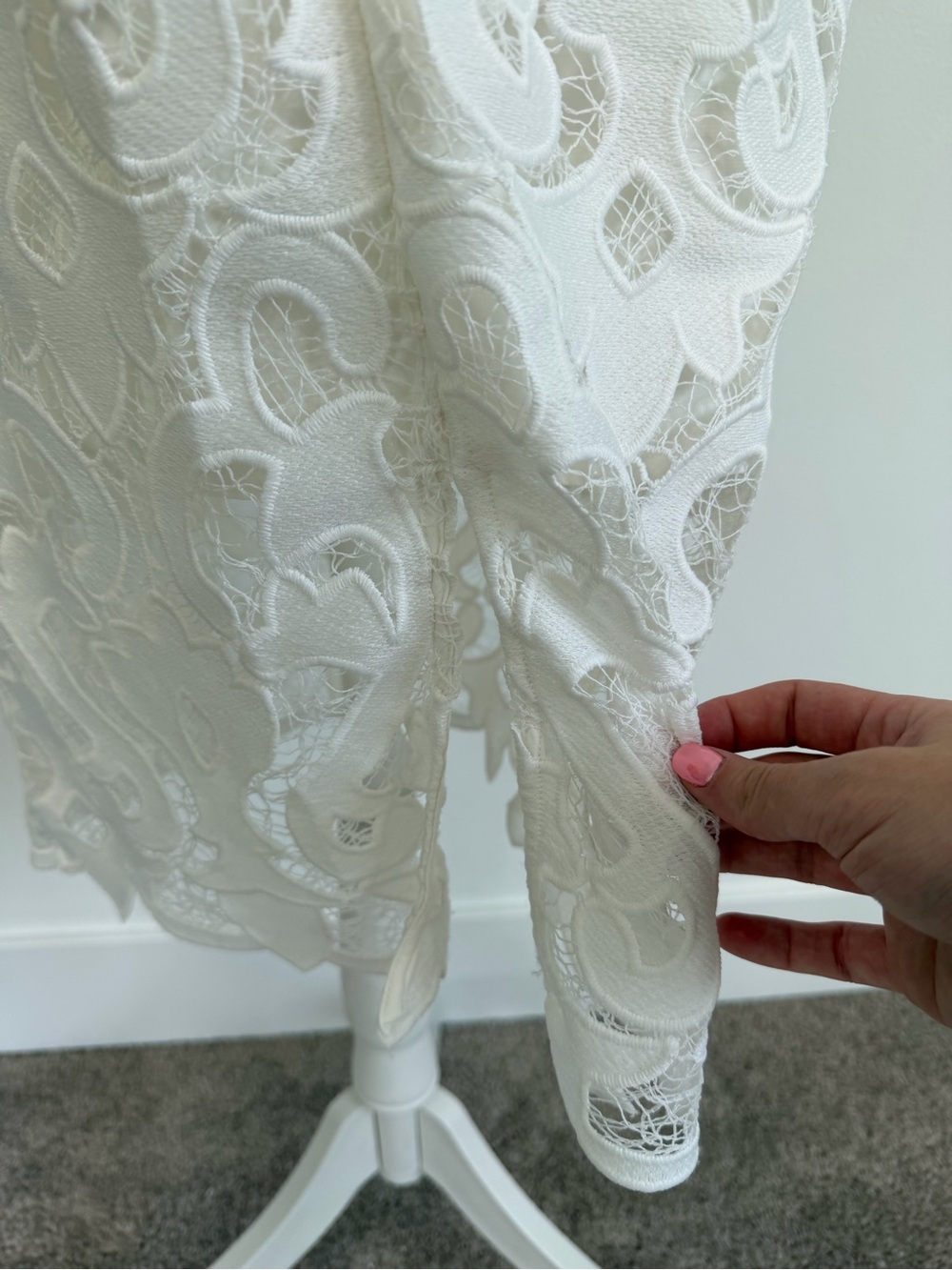 Bardot Lina White Lace Midi Dress Revolve Size 10 - Picture 7 of 8
